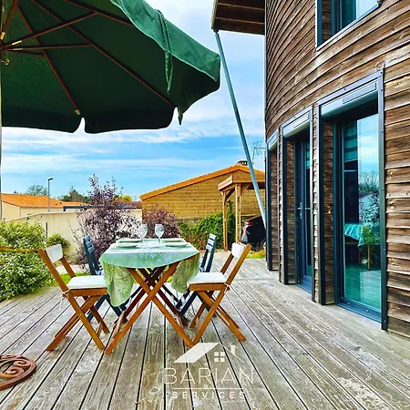 Holiday home Maison En Bois 6p A 5km Des Plages De Fouras Saint-Laurent-de-la-Pree